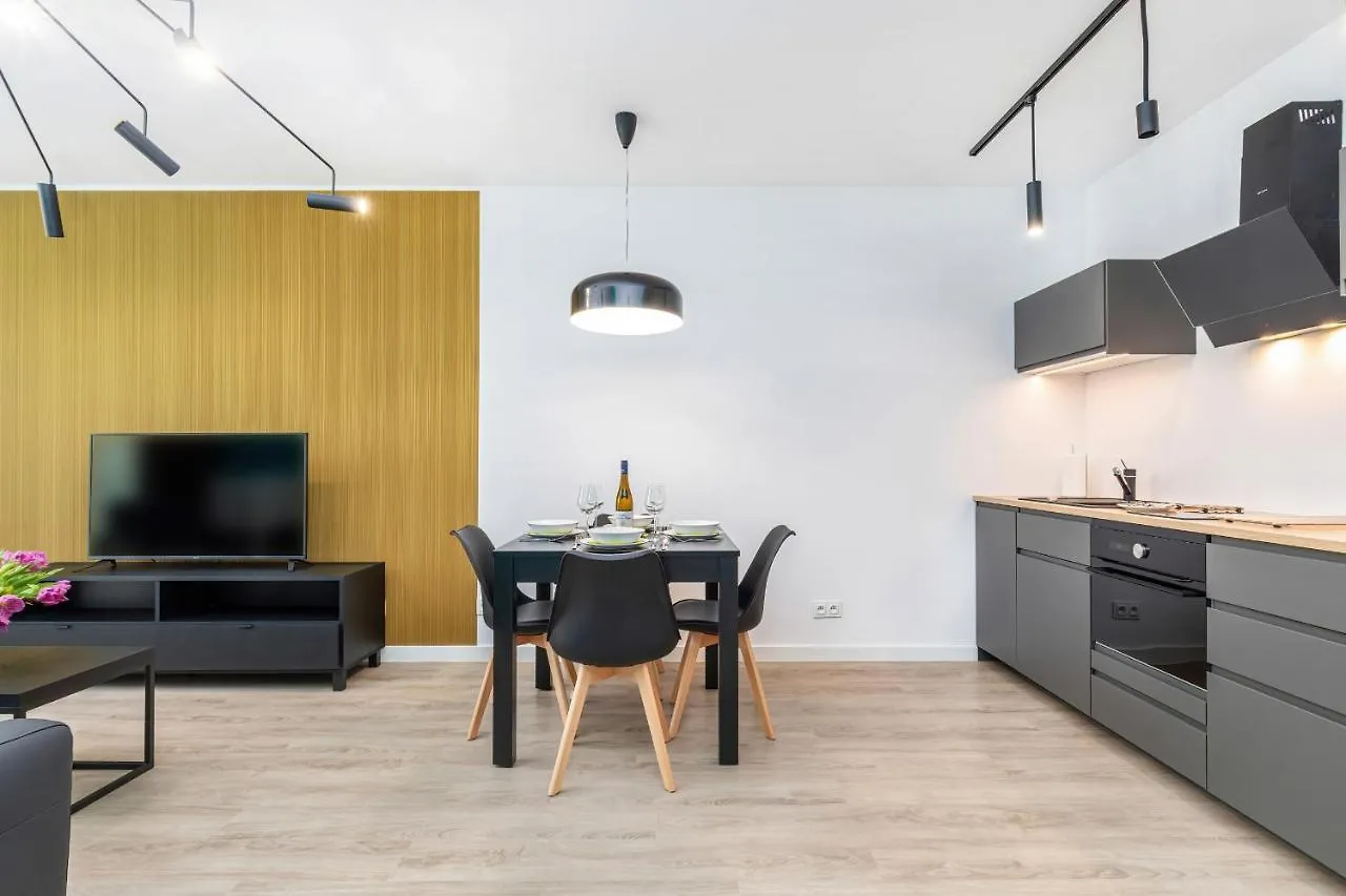 Modern City Center Apartments By Noclegi Renters Познань