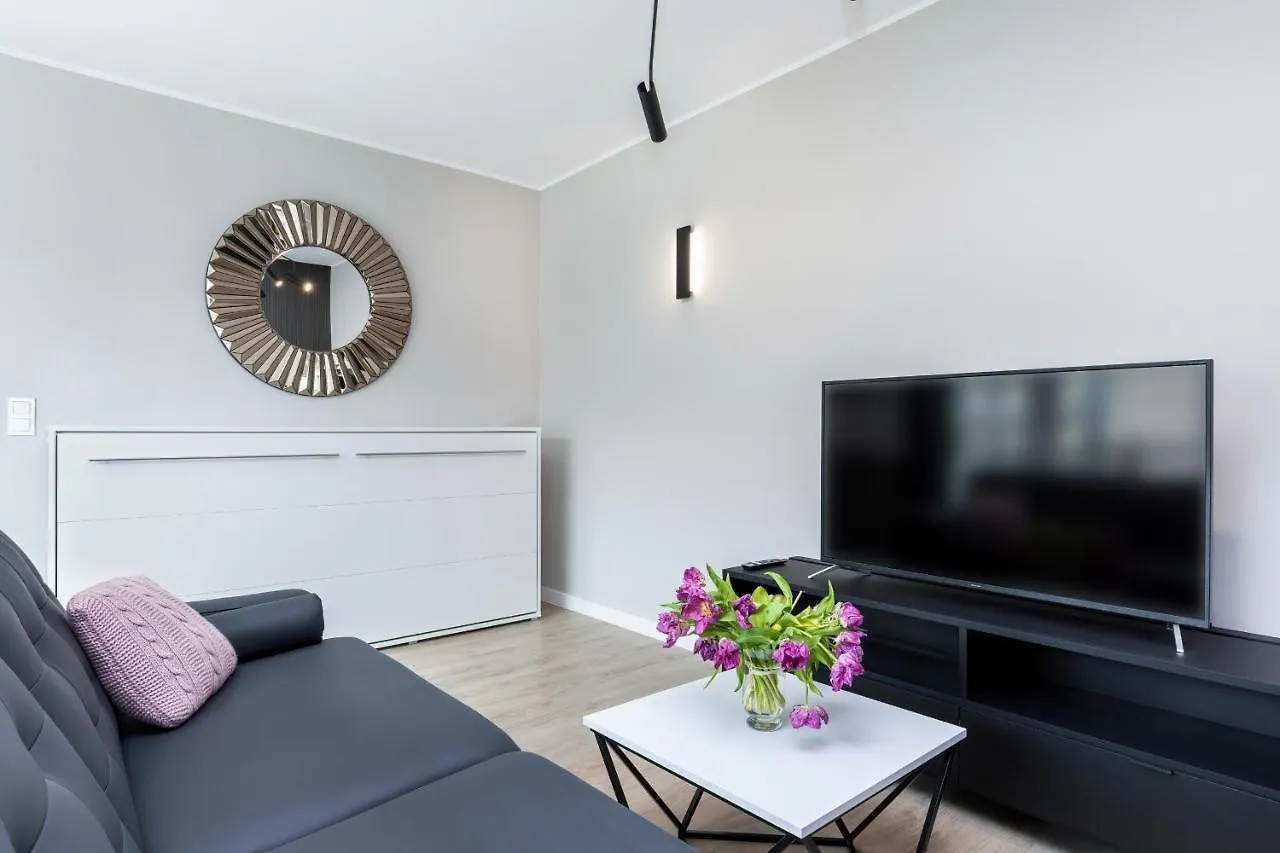 Modern City Center Apartments By Noclegi Renters Poznan