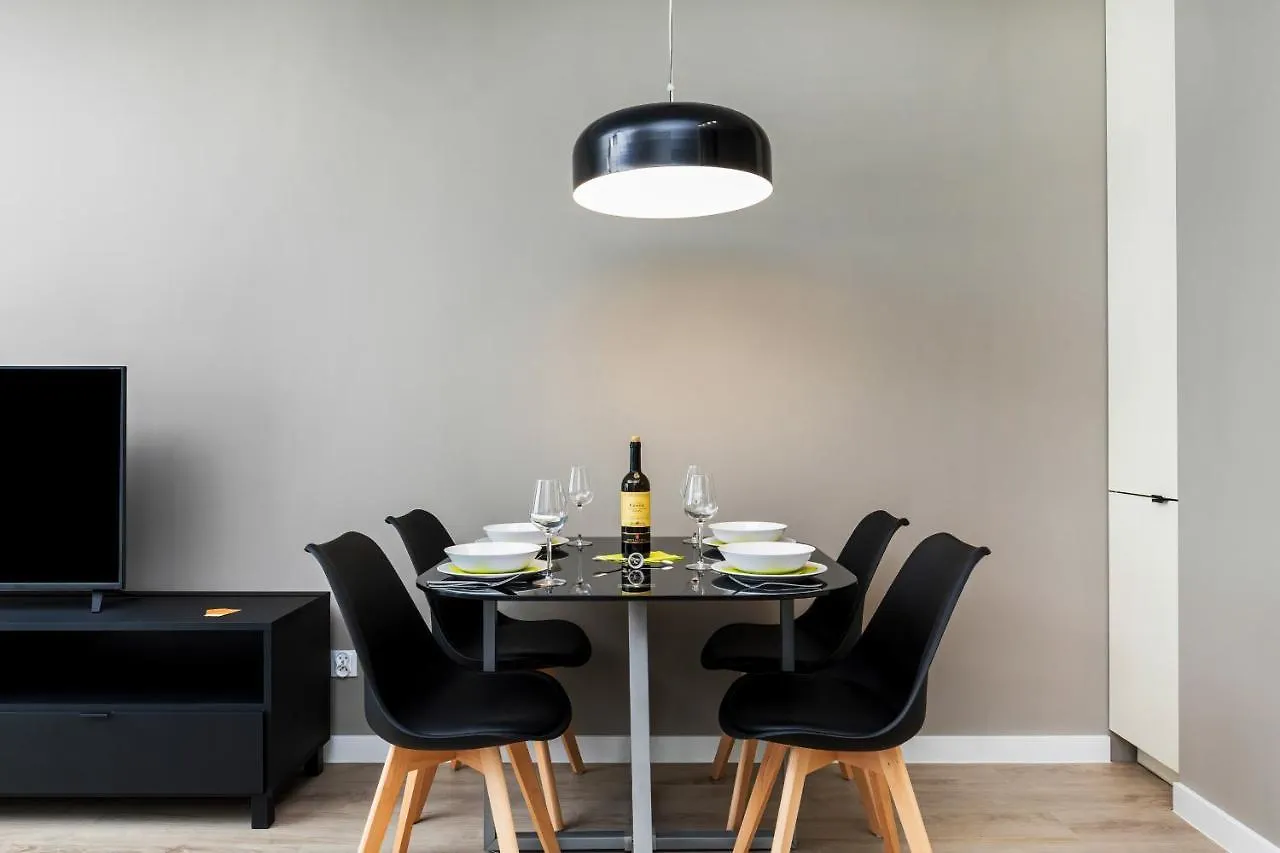 Modern City Center Apartments By Noclegi Renters Poznan